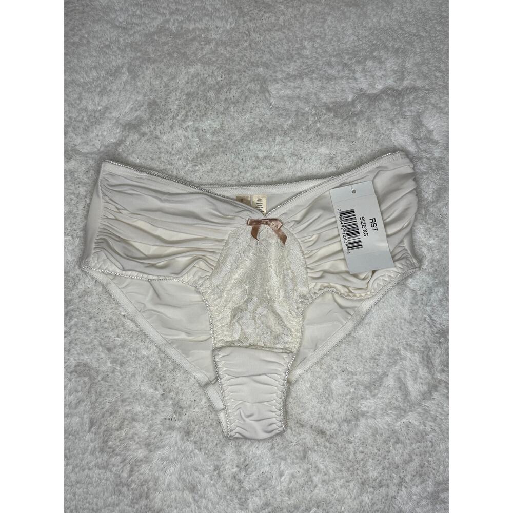 NWT Rhonda Shear White Ruched Back Lace Panties XS